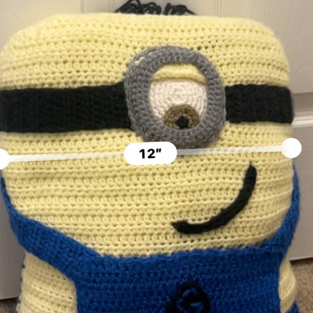 Handmade Crochet Minion Plush Pillow Despicable Me Stuart Character - Picture 10 of 10